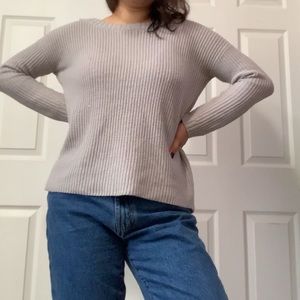 SOFT GREY SWEATER W BACK CUTOUT